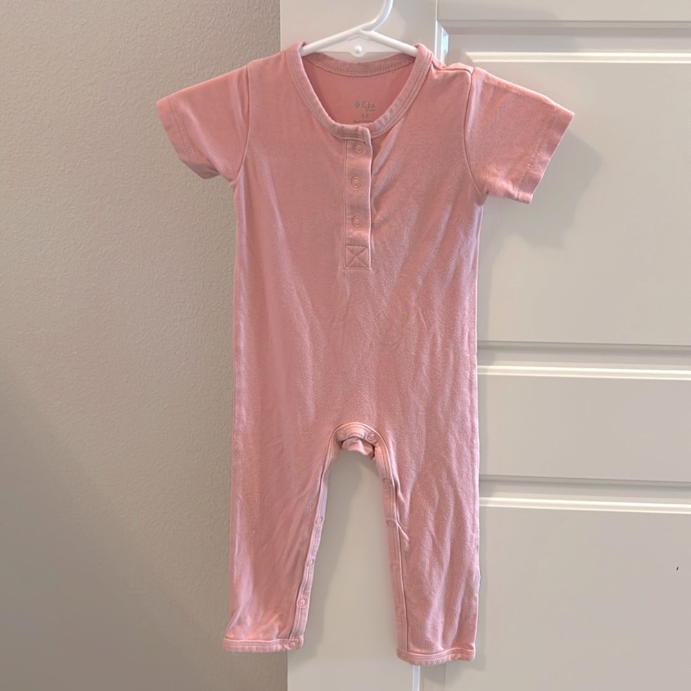 Classic Short-Sleeve Pink Kids One-Piece Romper